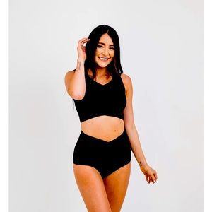 Coral Reef Vacationer Black Bottoms